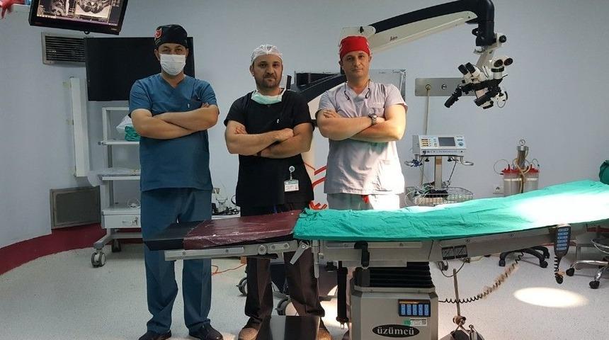 Uşak &Uuml;niversite Hastanesinde Mikrocerrahi Ameliyatlarına Başlandı