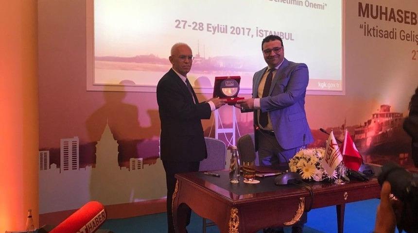 Kgk Başkanı Yaraşlı: "finansal Raporlamanın Kalitesini Artması İ&ccedil;in &Ouml;nemli Bir Adım"