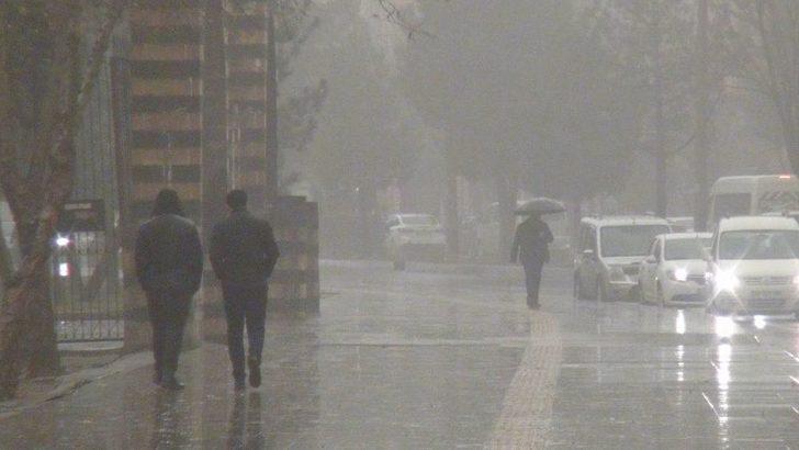 Gök Kızıla Büründü, Göz Gözü Görmedi G5