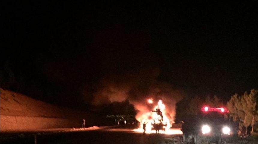 Mut&rsquo;ta Beton Mikseri Alev Alev Yandı