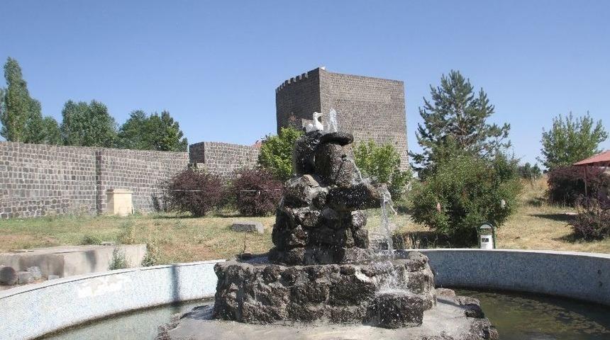 Cumhurbaşkanın &Ccedil;ağrısı Tarihi Kale Parkında Hayat Buldu