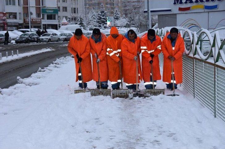 Kocasinan Belediyesi Modern Araçla Karları Temizleniyor G2