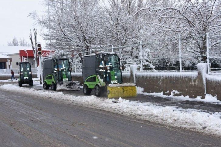 Kocasinan Belediyesi Modern Araçla Karları Temizleniyor G4