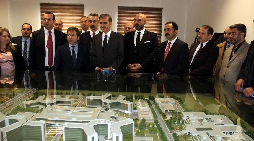 Kayseri Şehir Hastanesi 2018 Yılında A&ccedil;ılacak İlk Hastane Olacak