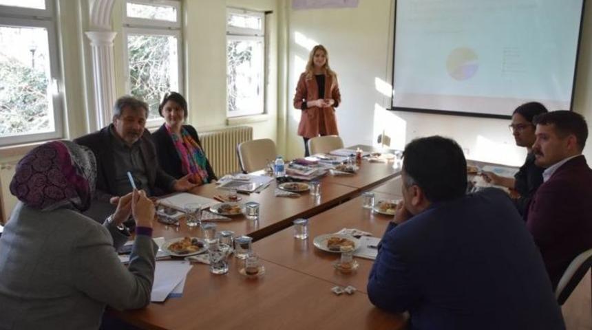 Milli Eğitim M&uuml;d&uuml;rl&uuml;ğ&uuml; Ve Gazi &Uuml;niversitesi Anket Sonu&ccedil;larını Değerlendirdi