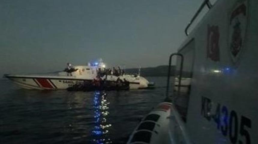 Ölüm Yolculuğundan 42 Mültecinin Kurtarılma Anı Kameralara Yansıdı