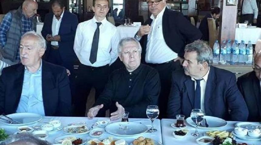 Aziz Yıldırım, Sapanca'da Dostlarıyla Buluştu