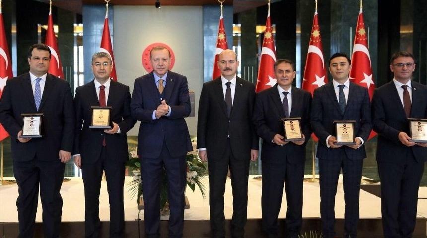 Onlarca Proje İle Yılın İdarecisi Se&ccedil;ildi