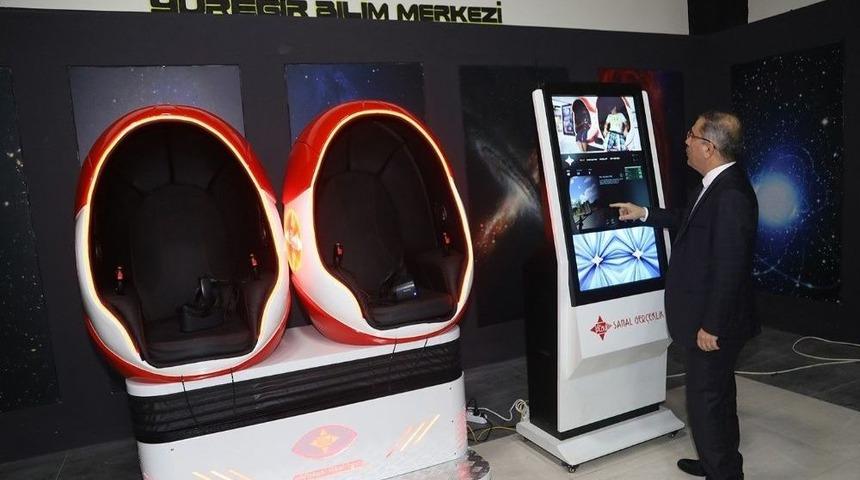 Bilim Merkezi Sanal Ger&ccedil;eklikle Şenlendi