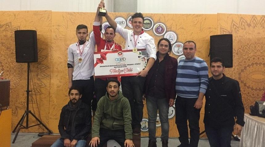 A&uuml;&rsquo;de Geleceğin Şefleri Yetişiyor