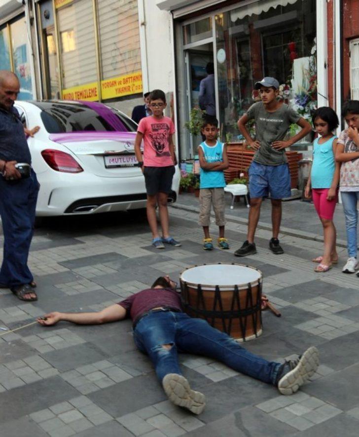 Davul Çalarken Kendinden Geçiyor, O Anlar İzlenme Rekorları Kırıyor G4