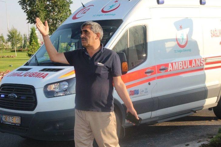 Servis Midibüsü Devrildi: 4 Yaralı G3