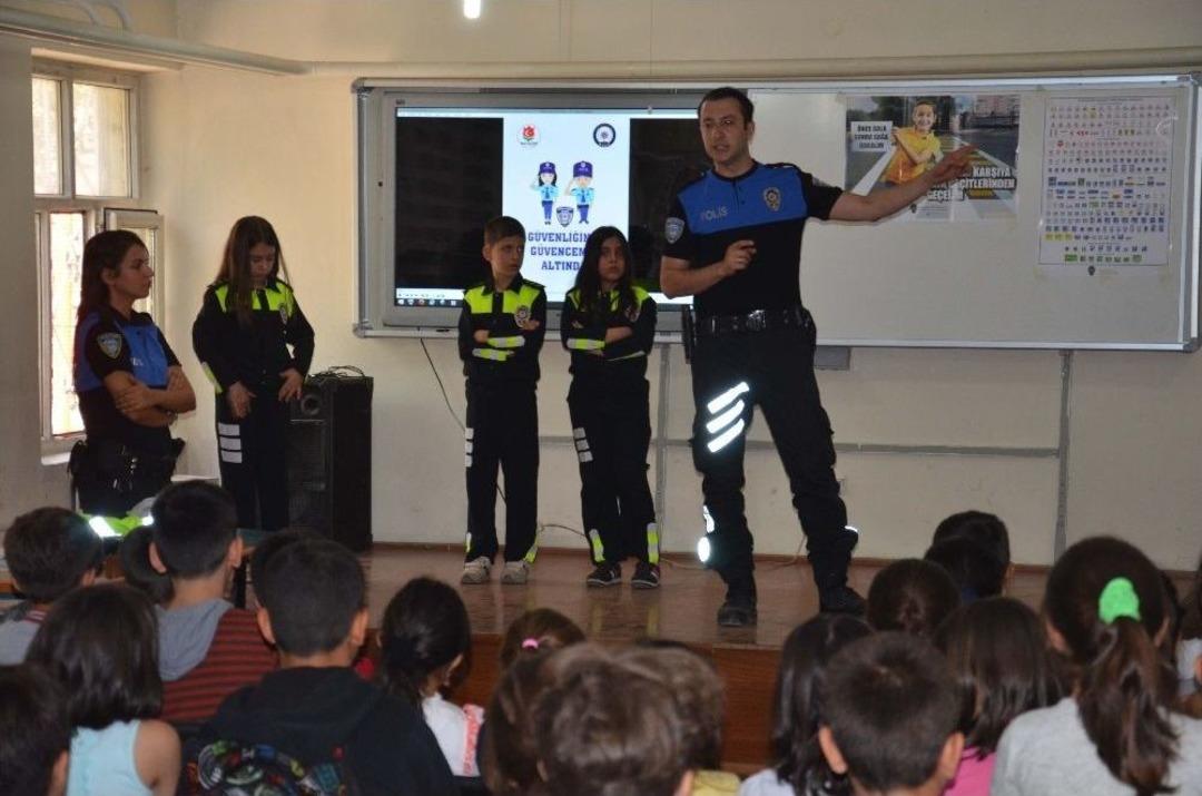 Muş Tdp&rsquo;den &Ouml;ğrencilere G&uuml;venlik Eğitimi
