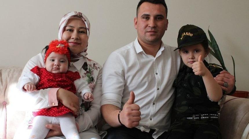 4 Yaşındaki Hazal İstiklal Marşı&rsquo;nın Tamamını Ezbere Biliyor