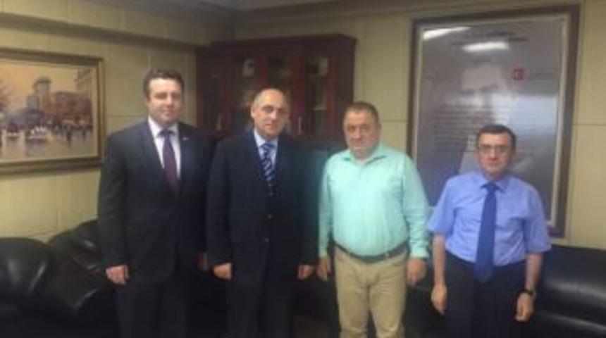 G&uuml;rcistan İle T&uuml;rkiye Arasındaki Ticareti Arttırmak İ&ccedil;in Bir Araya Geldiler