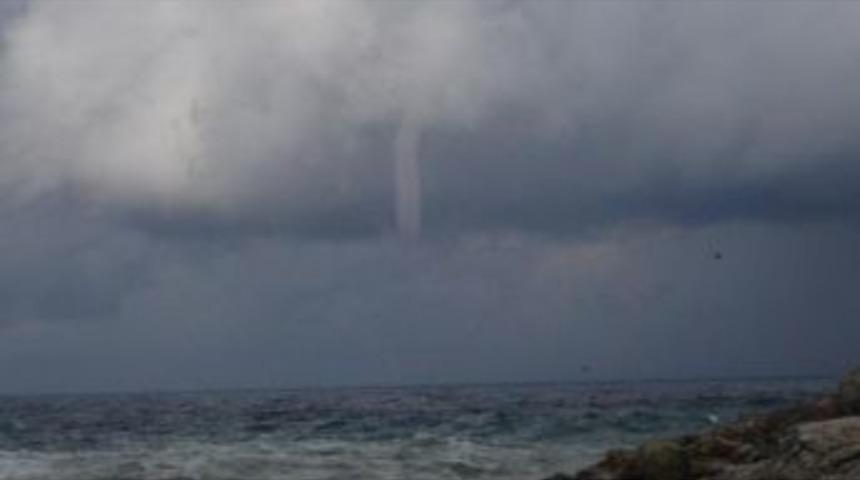 Şile'de Hortum &Ccedil;ıktı