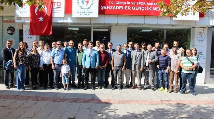 Gen&ccedil;lik Hizmetleri Ve Spor İl M&uuml;d&uuml;r&uuml; &Ouml;zt&uuml;rk Basınla Buluştu