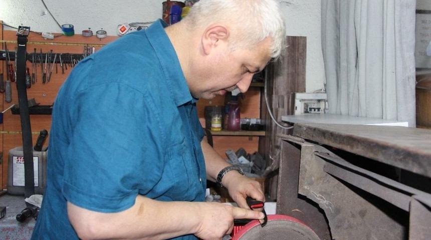 40 Yıllık Bı&ccedil;ak Ustasından Kurban Bı&ccedil;ağı Uyarısı: