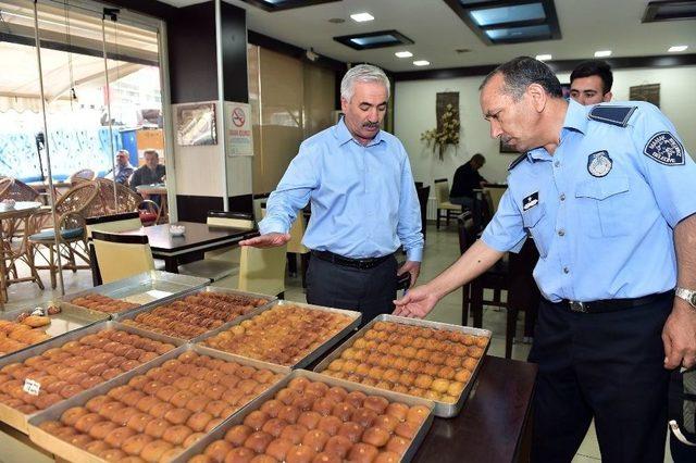 Mamak’ta Zabıtalar Bayram Denetiminde