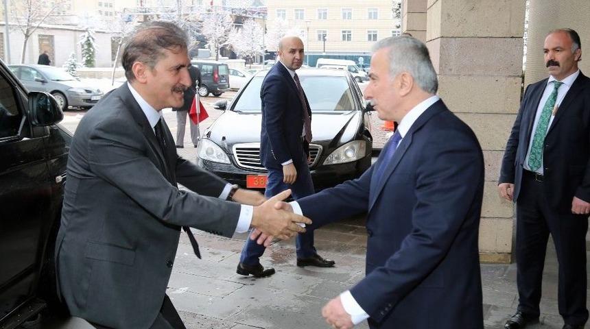 Müsteşar Eyüp Gümüş’ten Vali Kamçı’ya Ziyaret