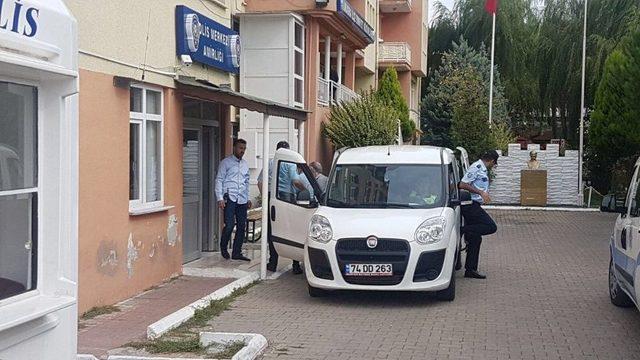 Barış Akarsu’nun Evine Giren Hırsız Yakalandı