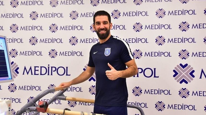 Arda Turan Sağlık Kontrol&uuml;nden Ge&ccedil;ti