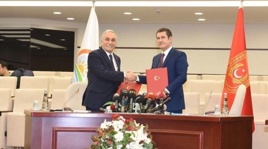 Kışlalardaki Zehirlenmeler İ&ccedil;in Bakan Canikli Ve Fakıbaba Harekete Ge&ccedil;ti