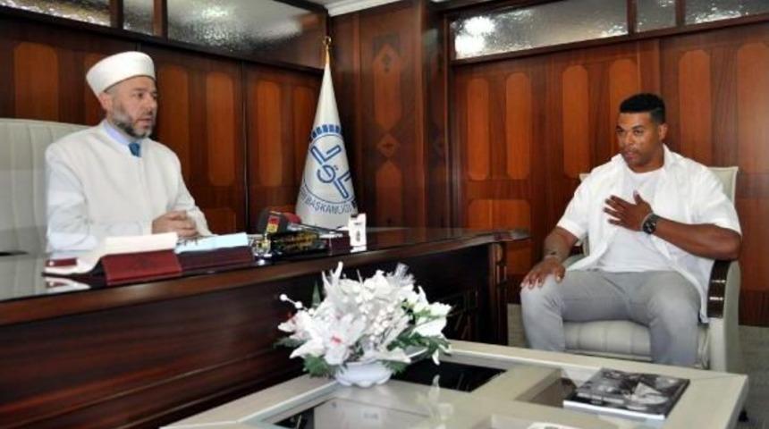 Hollanda Vatandaşı, M&uuml;sl&uuml;man Oldu