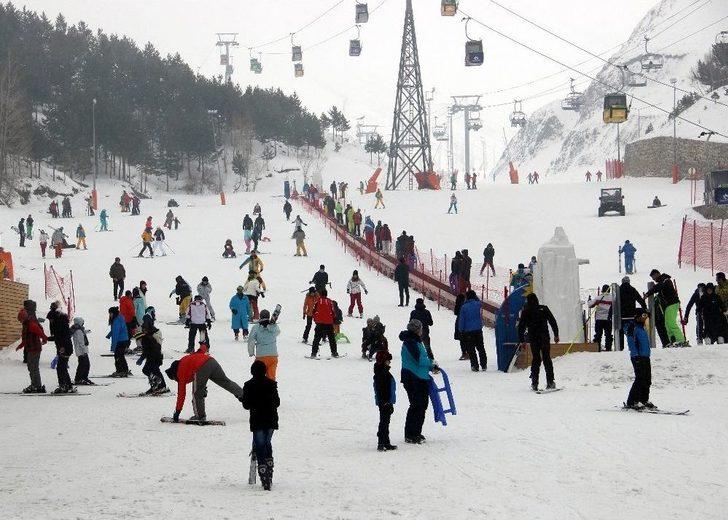 Palandöken’de Hafta Sonu Kayak Coşkusu G1