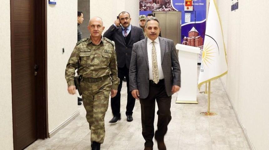 Korgeneral Karataş&rsquo;tan Yal&ccedil;ın&rsquo;a Ziyaret