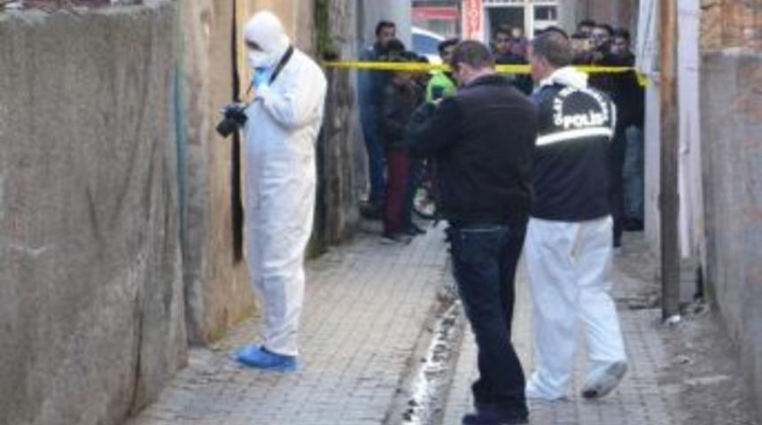 Batman&rsquo;da Baba Ve Oğlunun Katil Zanlısı Yurt Dışına Ka&ccedil;tı