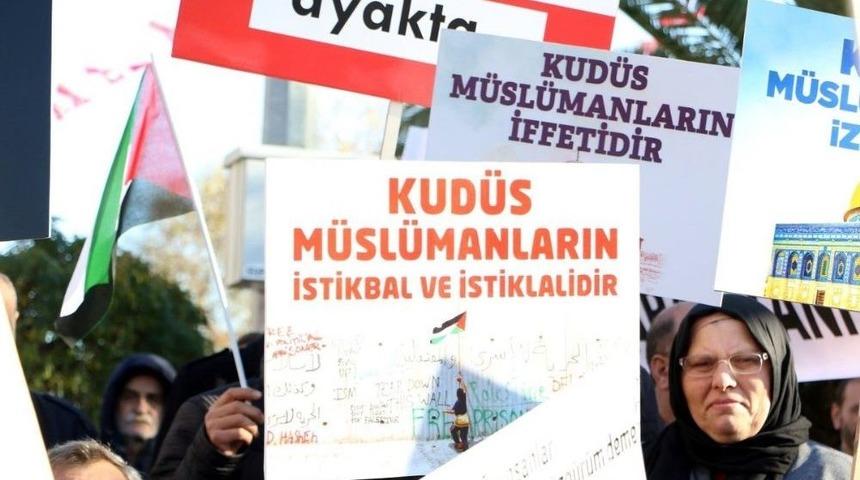 Ey&uuml;psultan&rsquo;da &ldquo;kud&uuml;s İ&ccedil;in El Ele&rdquo; Konseri