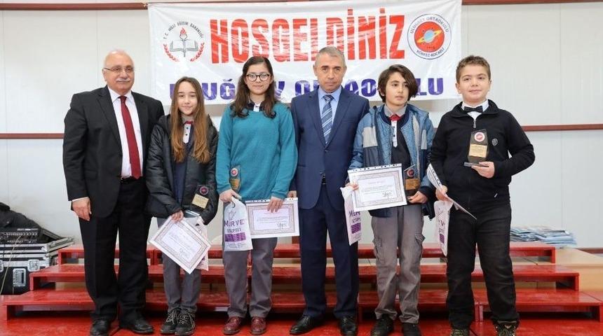 Körfez’de Öğrenciler Karnelerine Kavuştu