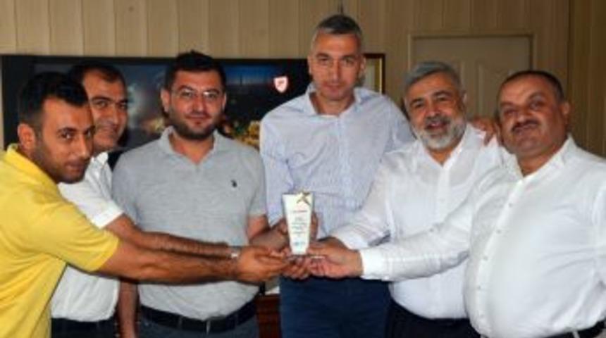 Dicle Elektrik&rsquo;ten &lsquo;takdir Et &Ouml;d&uuml;llendir&rsquo; Projesi