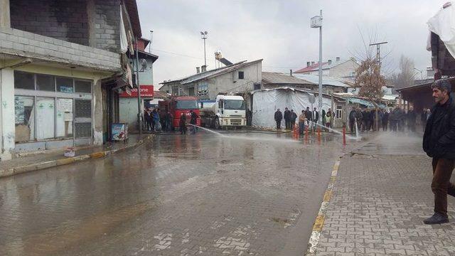 Hasköy’de Yol Yıkama Çalışması 2