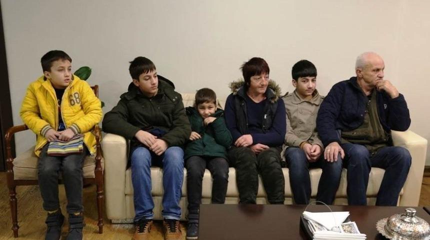 5 Yıldır G&ouml;remediği Eşine Kavuştu