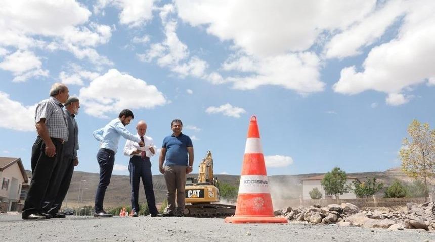 Kocasinan&rsquo;da Yol Yapım &Ccedil;alışmaları Devam Ediyor