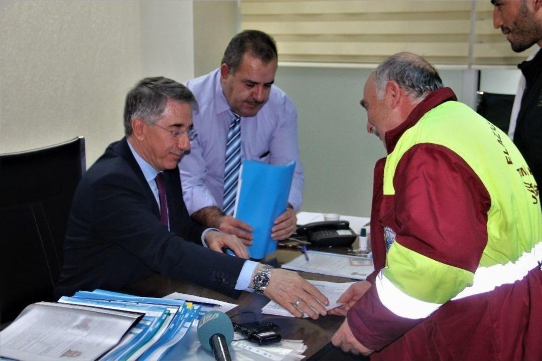 Elazığ&rsquo;da İş&ccedil;ilerin "kadro" Heyecanı