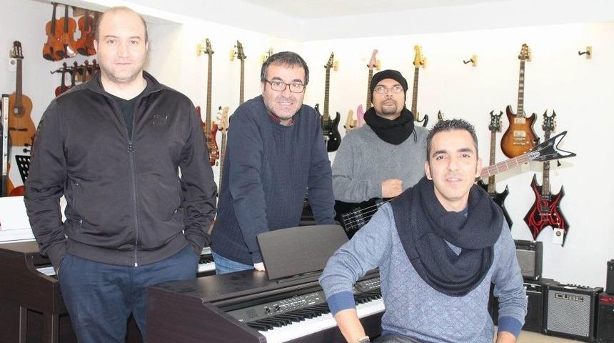 İş Dünyasındaki Başarılarını Müzikle Taçlandırdılar