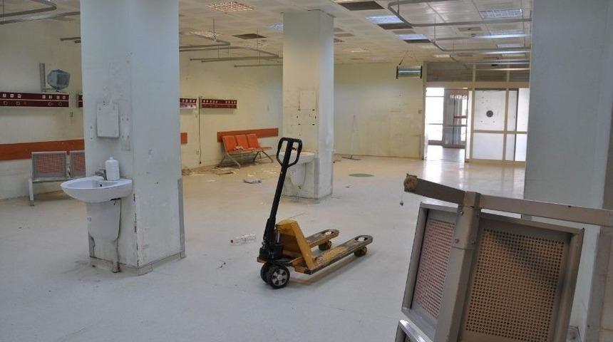 Kafkas Üniversitesi Hastanesi Yenileniyor