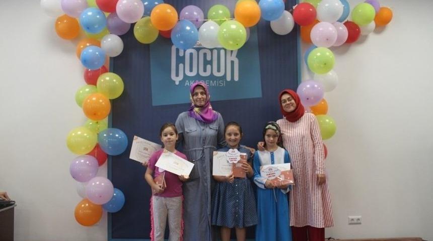 Serdivan &Ccedil;ocuk Akademisi &Ouml;ğrencileri Mutluluklarını Paylaştı