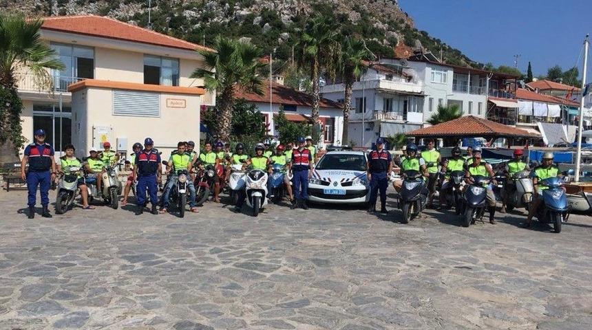 Jandarmadan Motosiklet Sürücülerine Eğitim