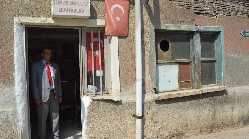 Şarkiye Muhtarı Sokakta Kalacak