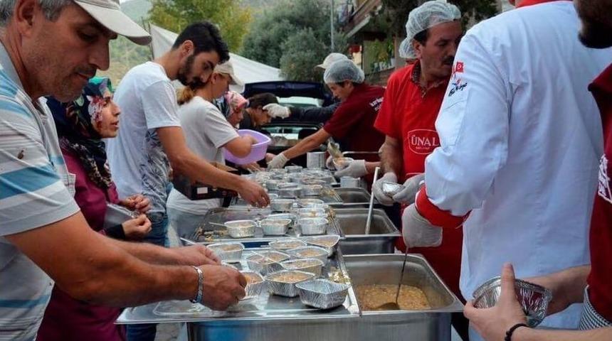 Bayırk&ouml;y&rsquo;de Aşure İkramı