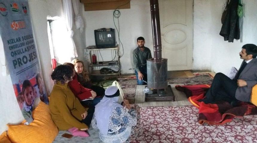 &Ccedil;ınar&rsquo;da Kız &Ccedil;ocukları İ&ccedil;in Seferberlik