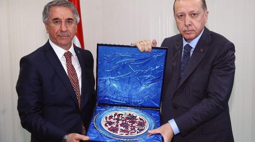 Başkan Yanılmaz;"şehrin Gelişip G&uuml;zelleşmesinde Cumhurbaşkanımızın Payı B&uuml;y&uuml;kt&uuml;r"