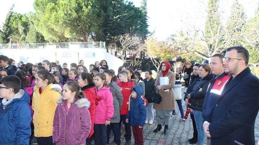 Başkan Yavaş, Öğrencilerin Karne Sevincine Ortak Oldu