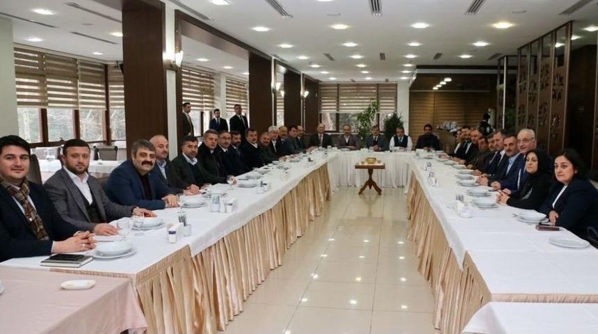 B&uuml;y&uuml;k Buluşma &Ouml;ncesi Hazırlıklar Masaya Yatırıldı