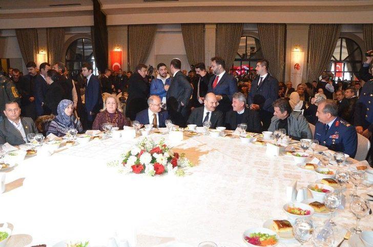 Bakan Soylu Eskişehir’de Şehit Ve Gazi Ailelerine Devlet Övünç Madalyası Takdim Etti G2