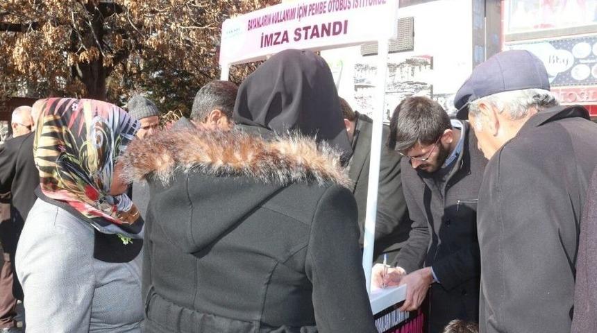 Van&rsquo;da &lsquo;pembe Otob&uuml;s&rsquo; Kampanyası